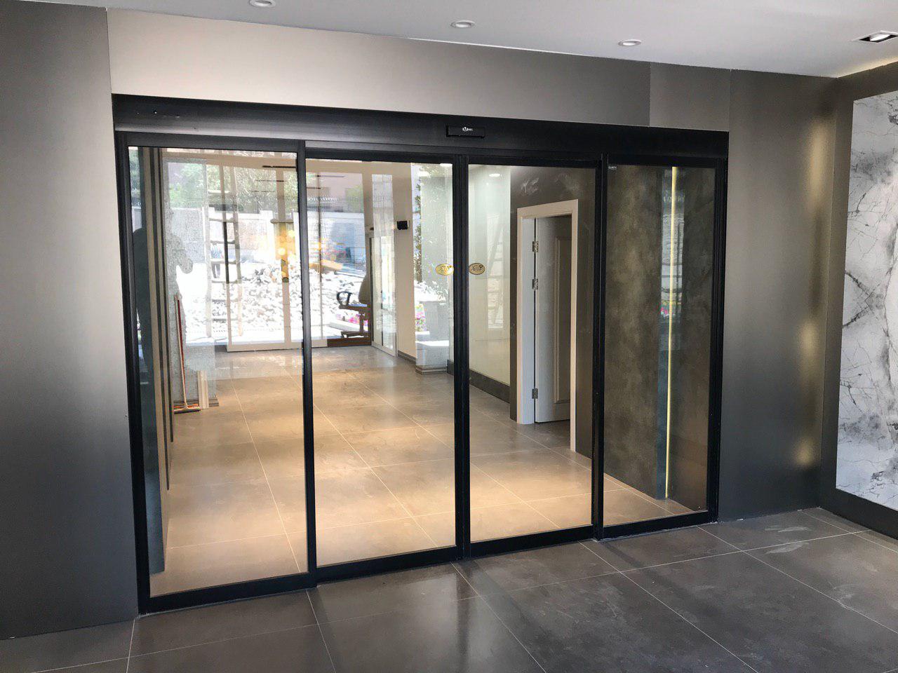 درب اتوماتیک شیشه ای MIG در هولدینگ بزرگ پارس