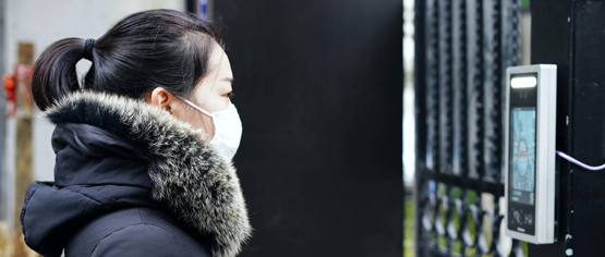 استفاده از تشخیص چهره به همراه درب اتوماتیک